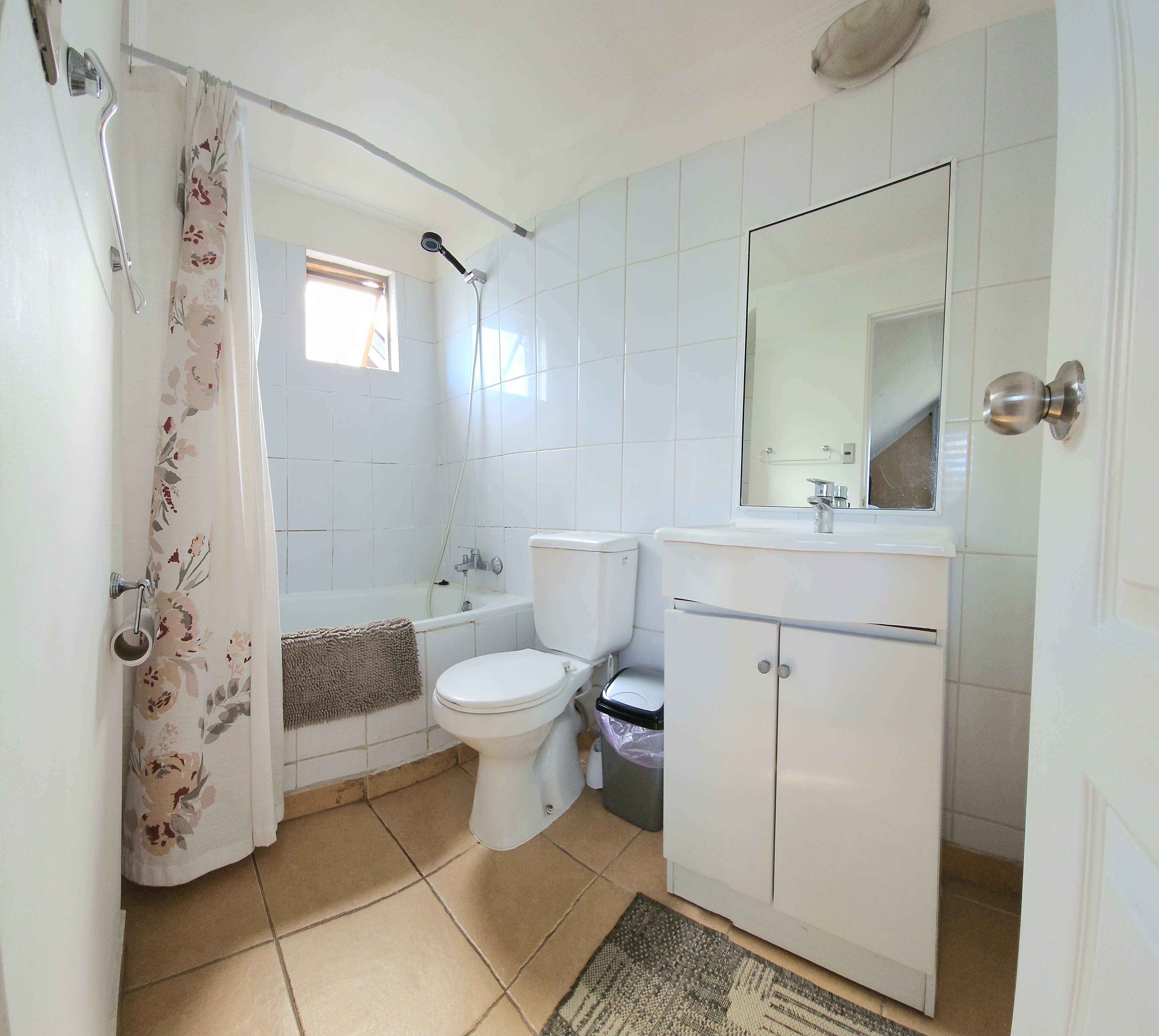 Excelente Casa con Bosca. ¡Precio Rebajado!