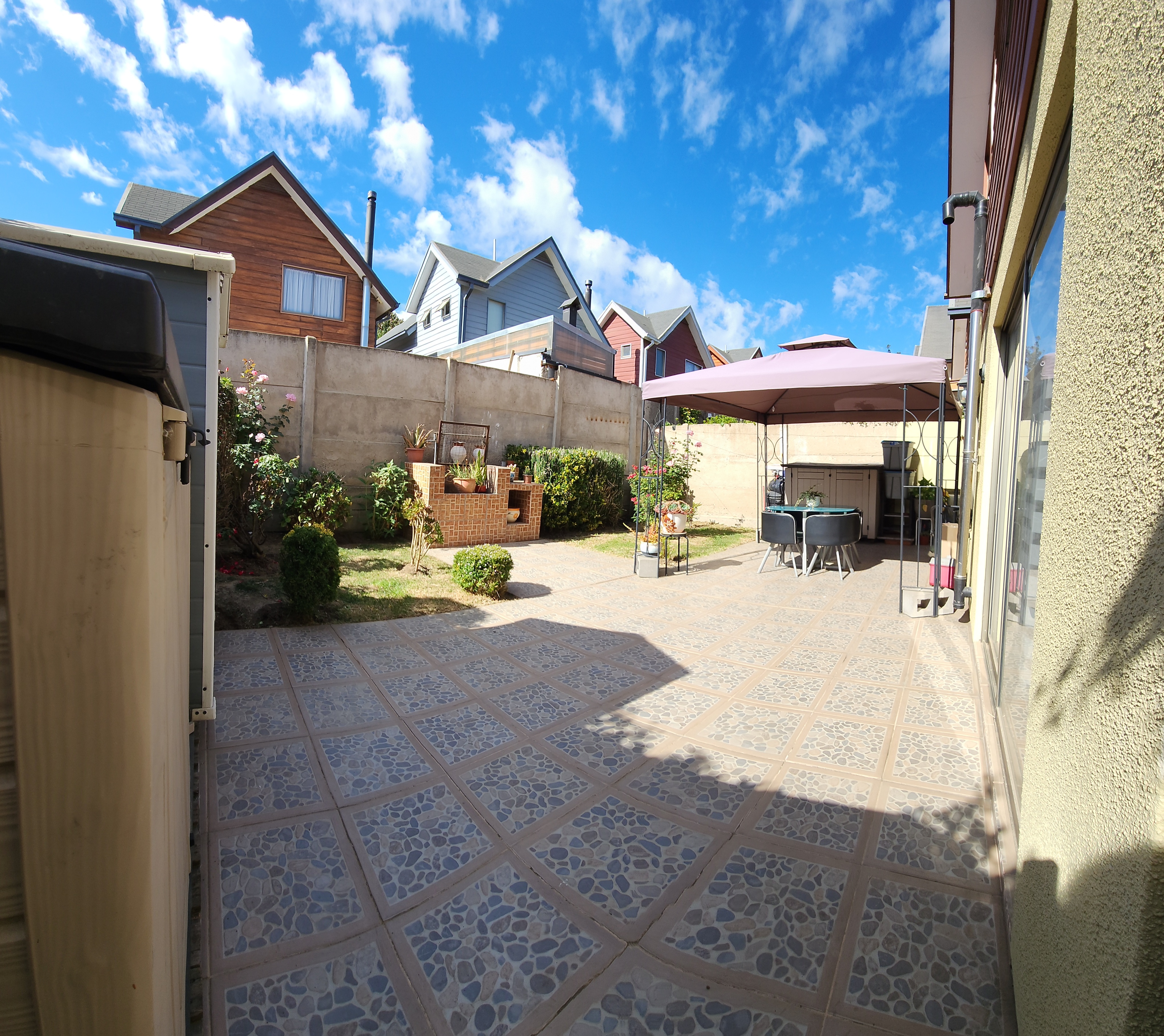 Excelente Casa con Bosca. ¡Precio Rebajado!