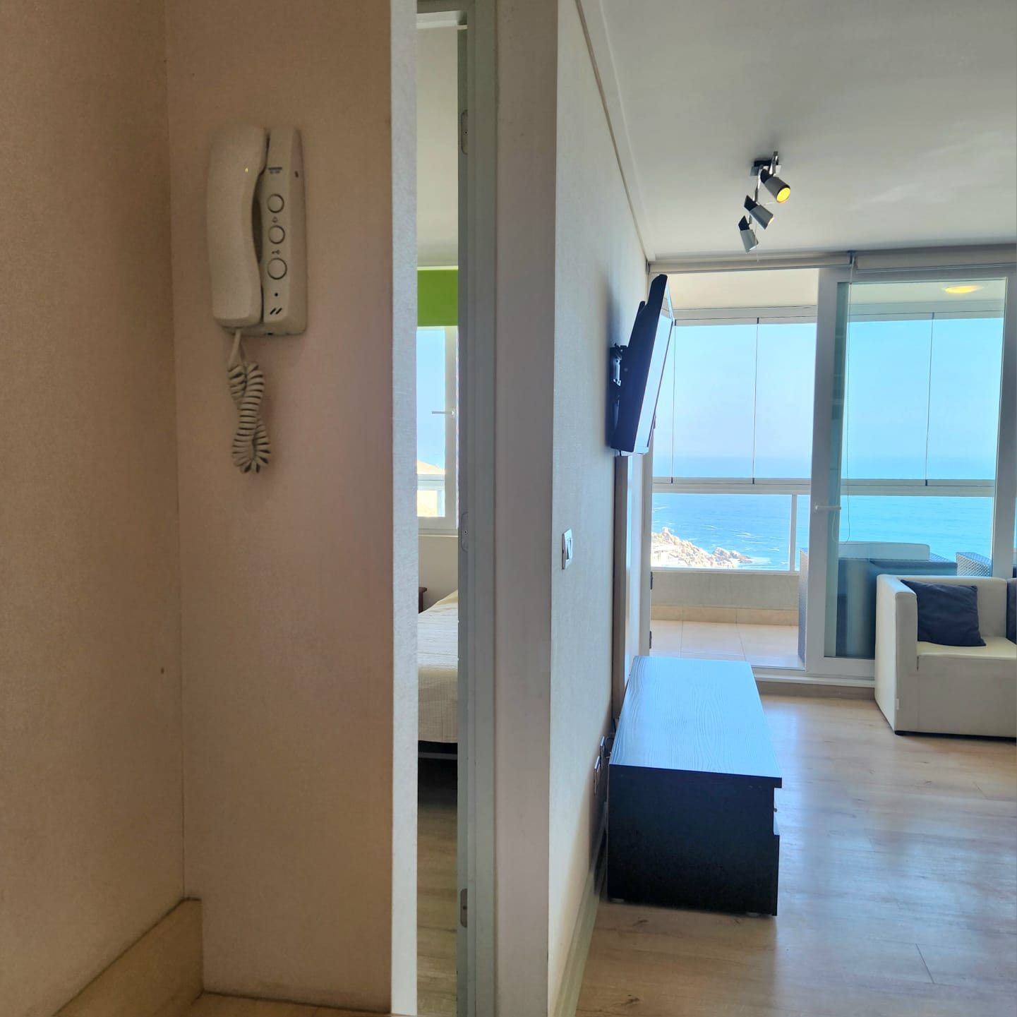 Departamento amoblado con vista al mar