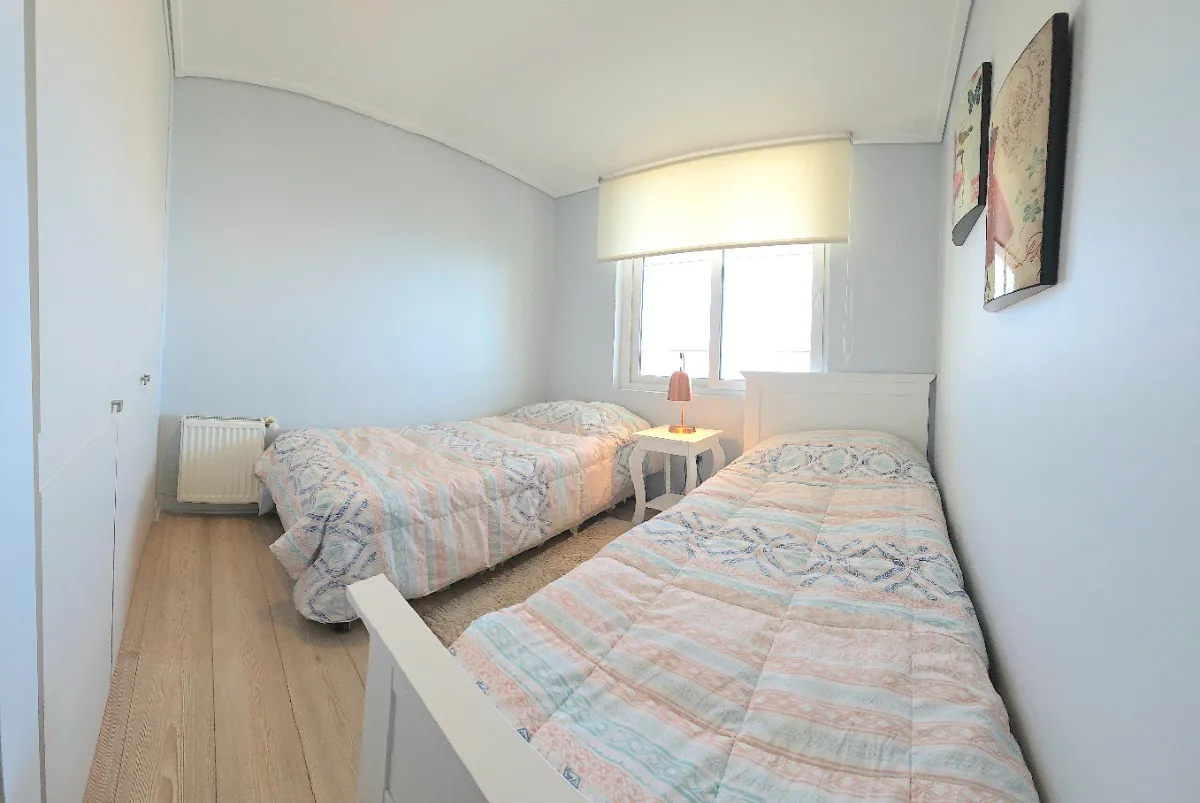 Departamento casi nuevo con vista al mar