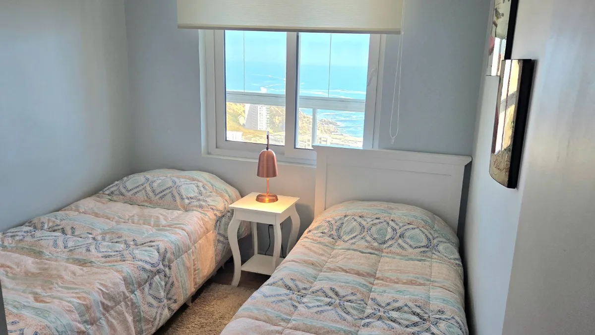 Departamento casi nuevo con vista al mar