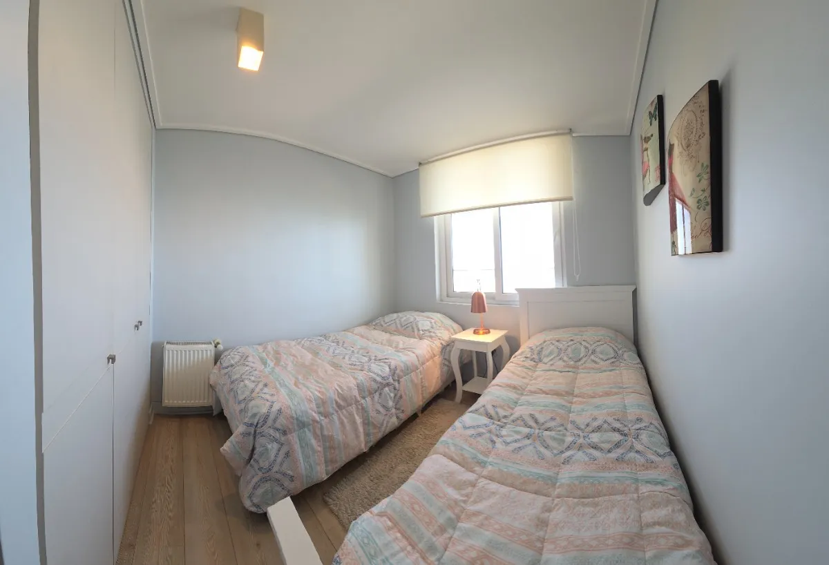 Departamento casi nuevo con vista al mar