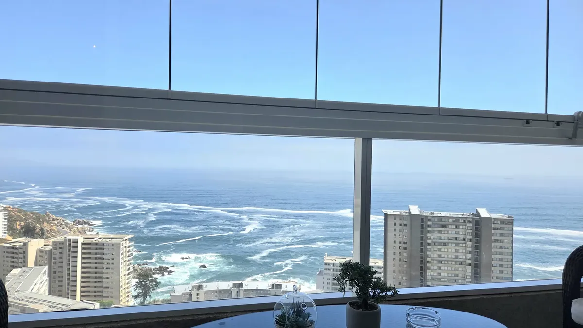 Departamento casi nuevo con vista al mar